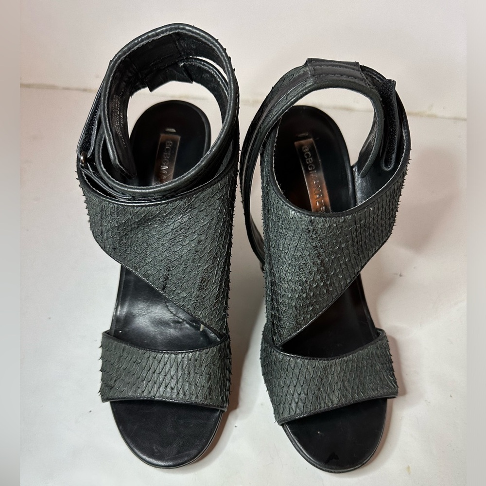 BCBGMaxAzria Black Textured Leather Open-Toe Heels